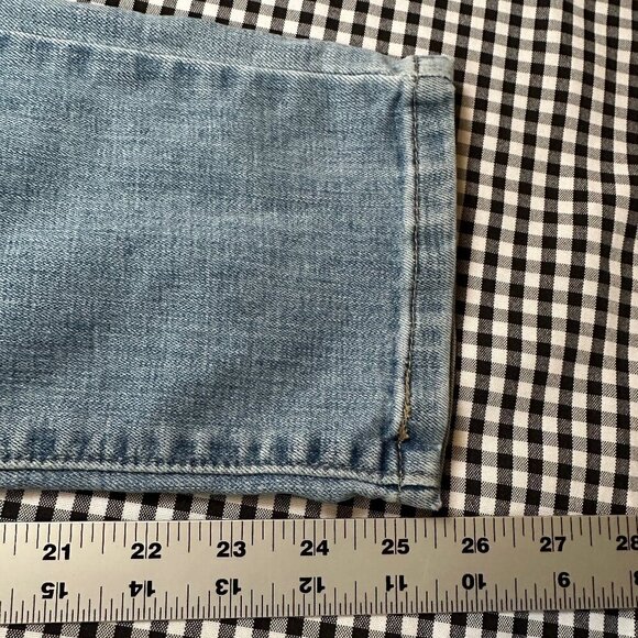 Levi's Light Wash Boyfriend Slim Fit Women's Jeans Size 27 - Picture 5 of 7